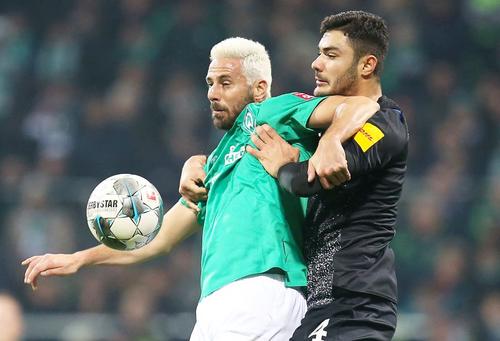 Claudio Pizarro, în verde, foto: Guliver/gettyimages