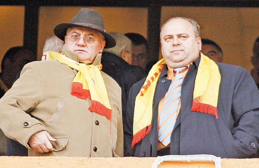 Gheorghe Ștefan a instrumentat debarcarea lui Dragomir de la LPF, în noiembrie 2013 EXCLUSIV „«Ce p...a mă-sii, tu eşti miliţian, ce să ne facă ăştia?»” » Dumitru Dragomir, interviu fabulos: ce banc i-a spus dictatorului Ceaușescu și cum s-a ridicat din sărăcia cruntă în care a crescut
