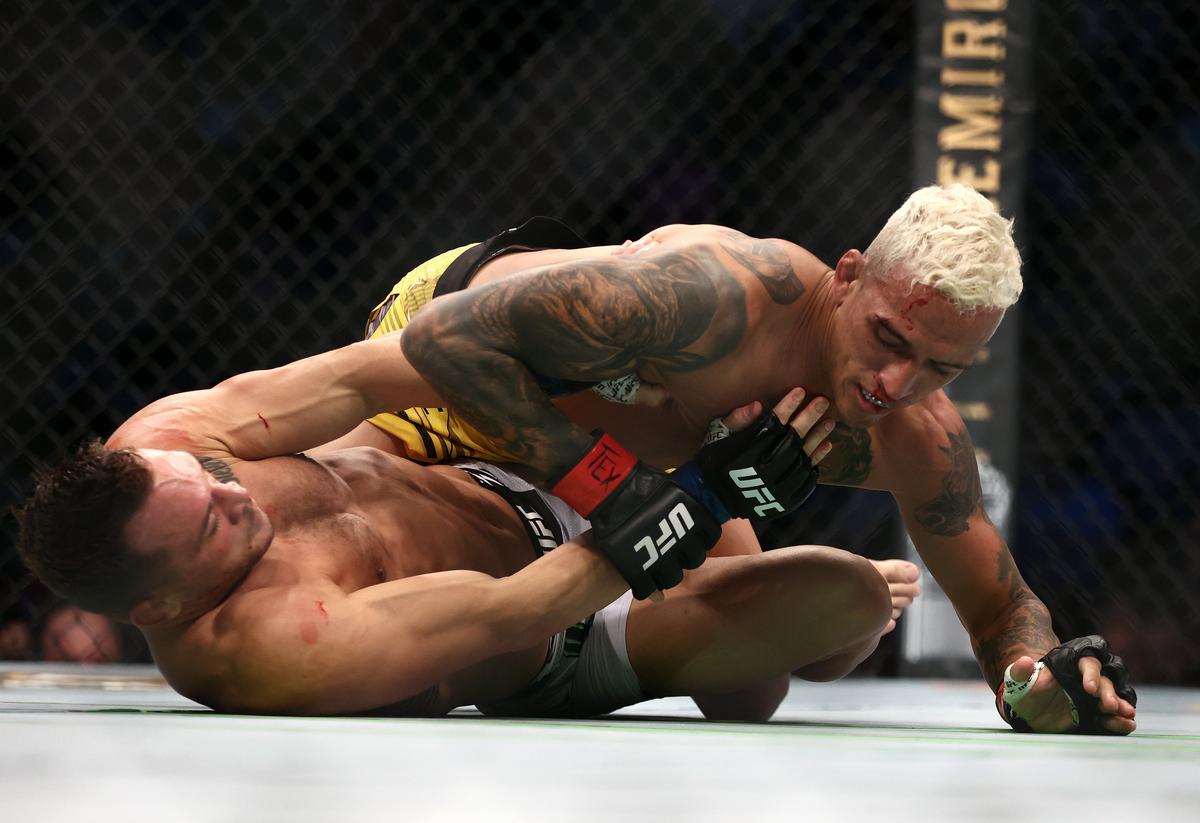 Charles Oliveira - Michael Chandler - UFC 262 - 16.05.2021