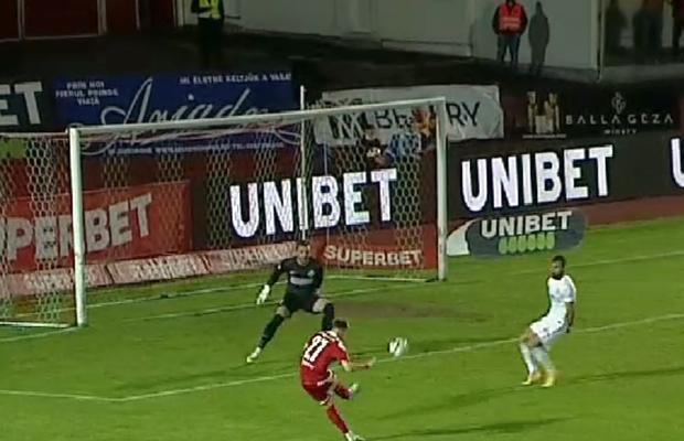 Omul „infiltrat” de CFR Cluj la Sepsi i-a dat o nouă lovitură de grație FCSB-ului » Povestea lui e emoționantă: „Nu mi-e rușine să recunosc”