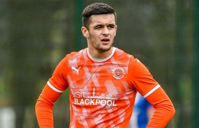Jake Daniels, primul fotbalist englez în activitate care declară că este gay: „Am știut tot timpul, nu mai vreau să mă ascund”