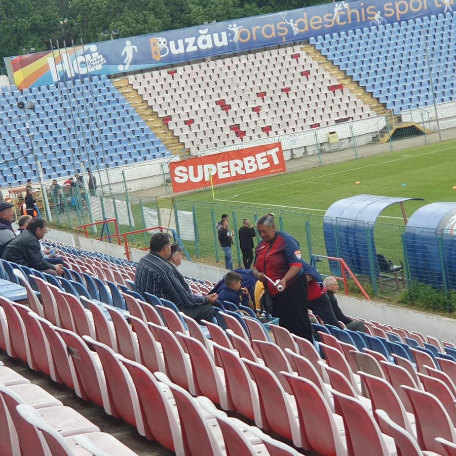 Mihalcea o ține pe Dinamo în lupta pentru promovarea directă » Scandal pe toate planurile la Buzău - Oțelul! Calcule pentru Liga 1 + clasamentul ACUM