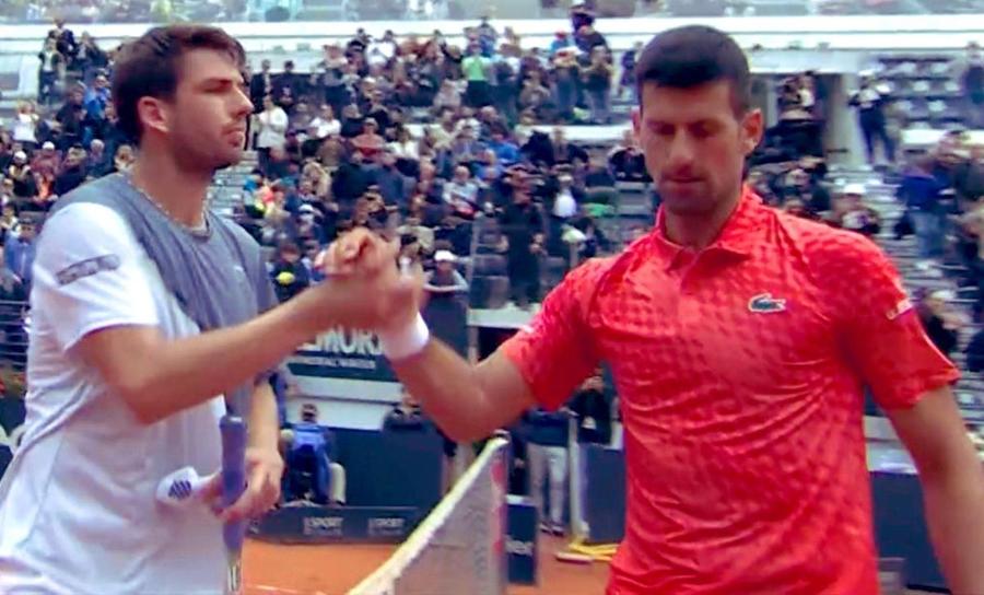 Salutul dintre Djokovic și Norrie O privire care poate ucide! Au sărit scântei în meciul lui Djokovic de la Roma: „Nu voi permite nimănui să mă trateze așa!”