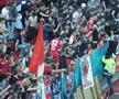 8 momente de după Dinamo - Steaua 3-0 » Poze de bucurie în fața galeriei steliste + „Haita salută armata” & „Bani și Ghezali sunt noii N&D” :D