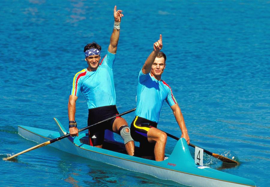 Florin Popescu și Mitică Pricop la Sydney 2000, ultima medalie de aur cucerită de canoiștii tricolori la o ediție a Jocurilor Olimpice FOTO Guliver/GettyImages Florin Popescu, antrenorul lui Cătălin Chirilă: „I-am promis promis lui Patzaichin că scot și eu un campion olimpic și vreau să reușesc”
