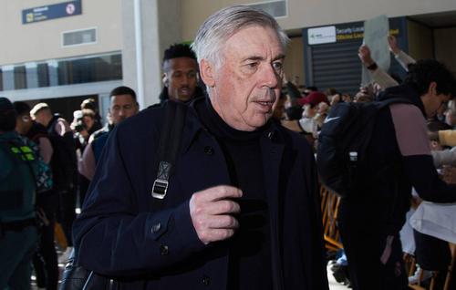 Real Madrid a întâmpinat probleme la sosirea în Anglia pentru returul cu Manchester City. Autocarul pregătit pentru campioana Europei a întârziat și „los blancos