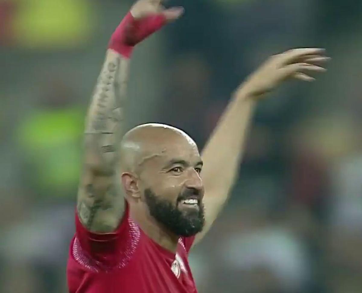 8 momente de după Dinamo - Steaua 3-0 » Poze de bucurie în fața galeriei steliste + „Haita salută armata” & „Bani și Ghezali sunt noii N&D” :D