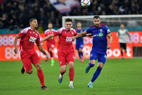 Fostul fotbalist Florin Bratu (43 de ani), care a evoluat în carieră și la Dinamo sau Rapid, a comentat situația celor de la Steaua, formație care evoluează în play-off-ul Ligii 2 fără a avea dreptul de a promova pe prima scenă a fotbalului românesc