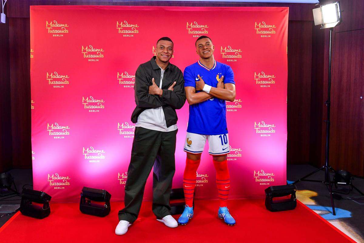 Kylian Mbappe și-a întâlnit „sosia”. Imagini fabuloase!