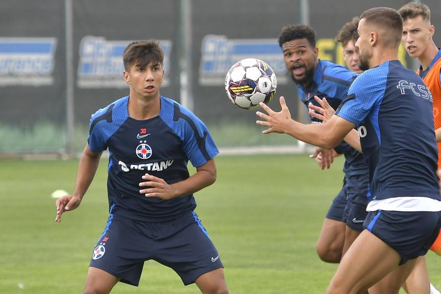 Alexandru Musi, stânga MM Stoica a lămurit motivul pentru care Musi nu a fost titular în Supercupă: „Era prima opțiune, dar a avut problemele astea. Că salteaua, că nu știu ce”