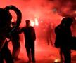 „Cine sare? Hunedoara!” » Imagini de senzație în centrul orașului: mii de fani au sărbătorit alături de jucători la 3 dimineața succesul din Cupa României