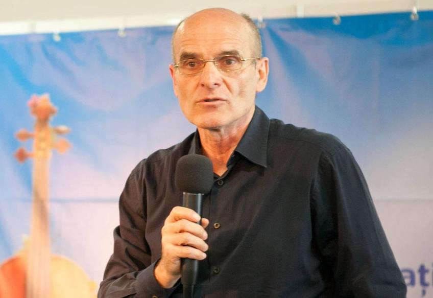 Cristian Tudor Popescu / sursa foto: facebook @LibrisCultural