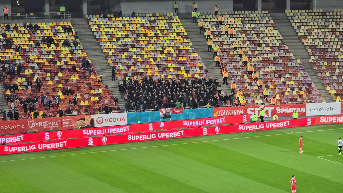 Fanii lui Dinamo, mesaj special pentru Zeljko Kopic » Ce au adus pe Arena Națională