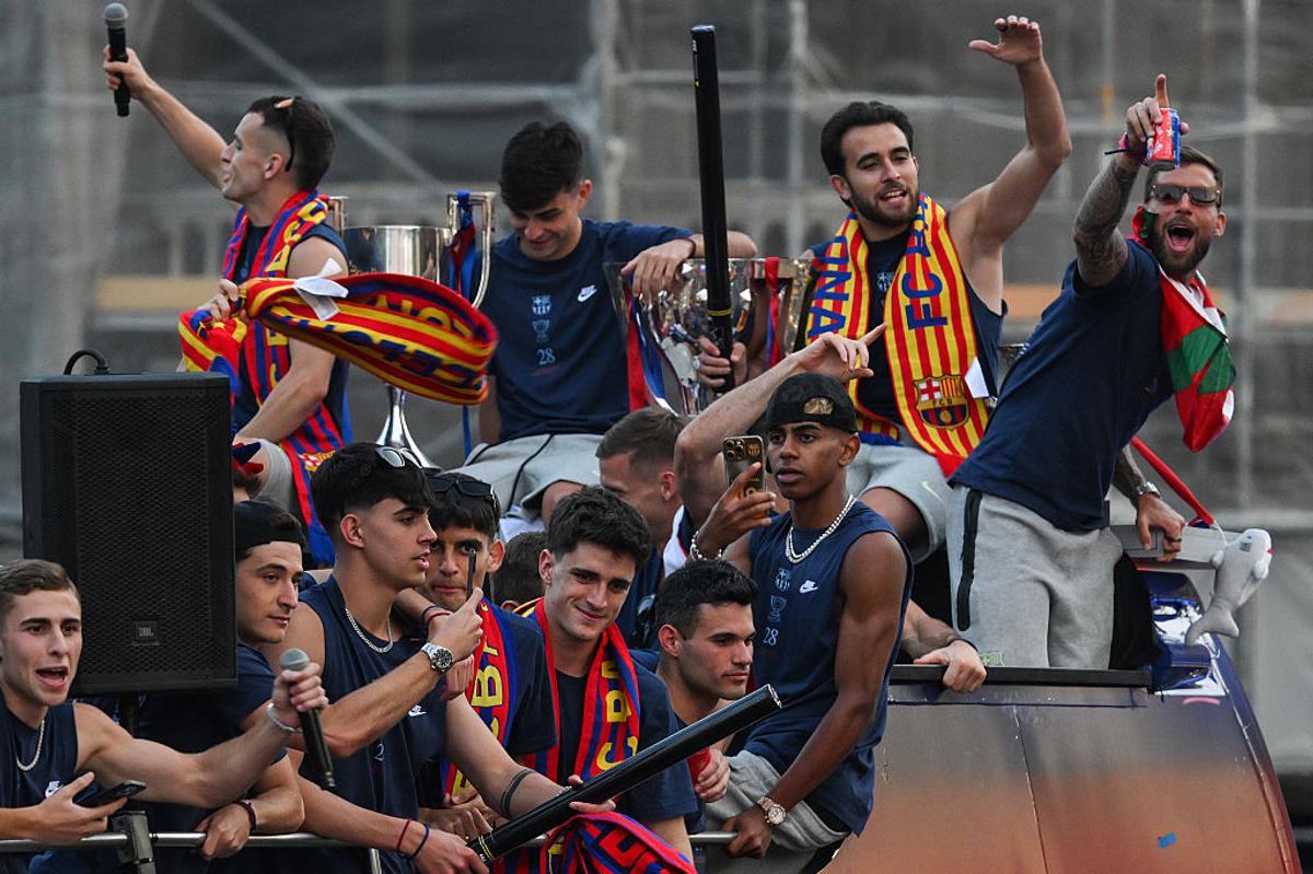 Imagini de la petrecerea de titlu a celor de la FC Barcelona