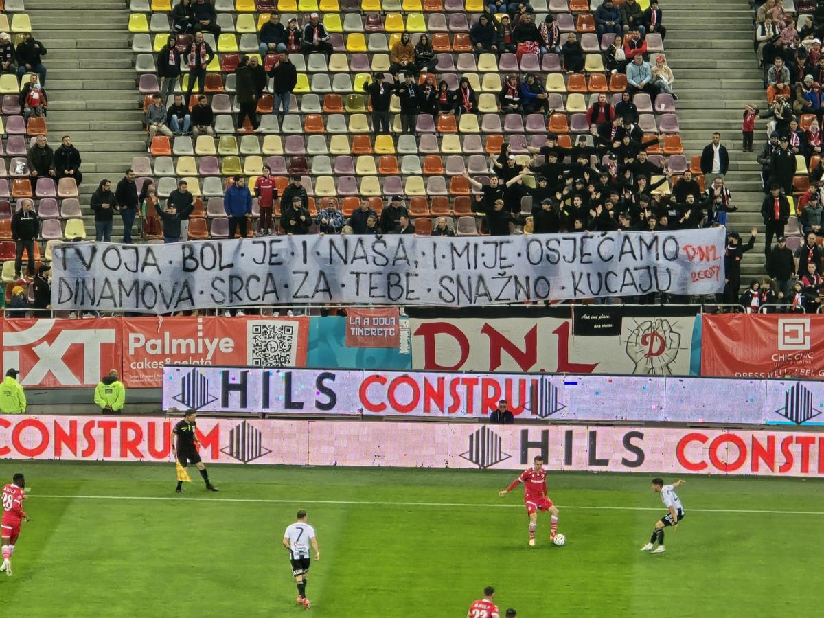 Suporterii lui Dinamo cu U Cluj