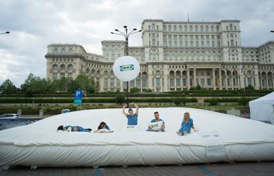 Somnul de calitate urcă pe podium: IKEA a adus o zonă de relaxare inedită la linia de sosire a OMV Petrom Bucharest Half Marathon