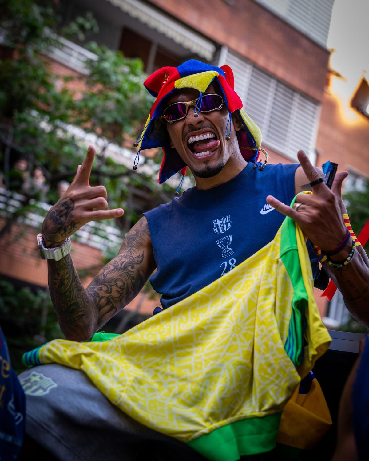 Barcelona a sărbătorit în stil mare titlul din LaLiga » 700.000 de oameni pe străzi, Lamine Yamal show și în autocar