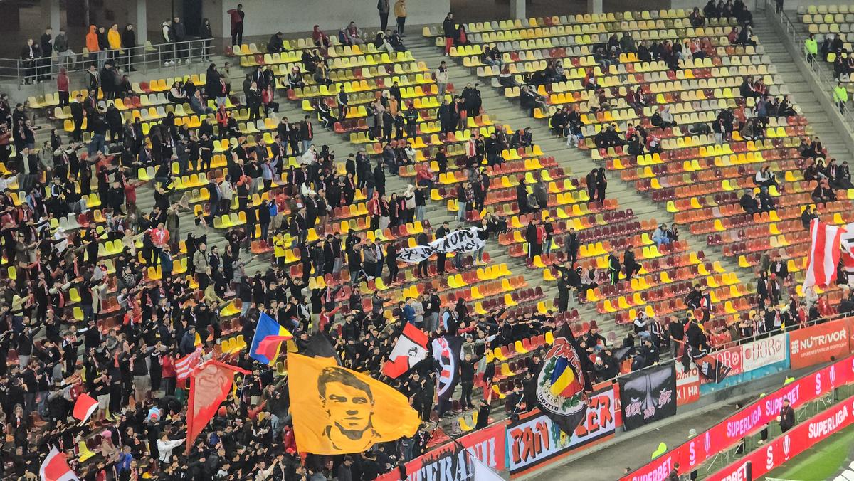 Fanii lui Dinamo, mesaj special pentru Zeljko Kopic » Ce au adus pe Arena Națională