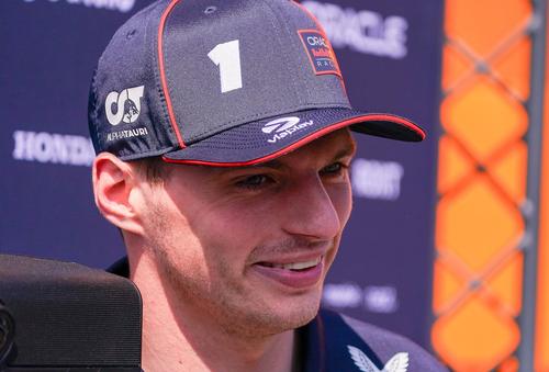 Max Verstappen rămâne la Red Bull // FOTO: Imago