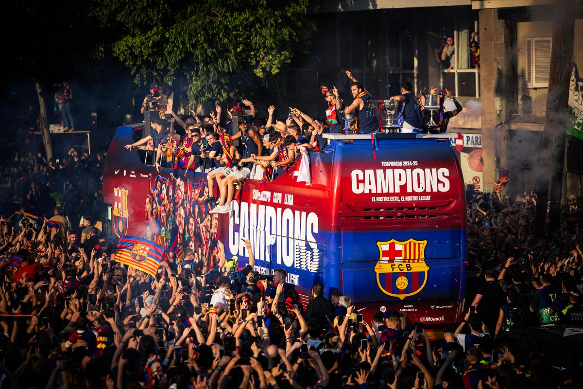 Imagini de la petrecerea de titlu a celor de la FC Barcelona