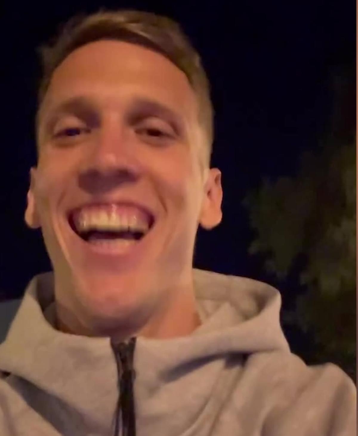 Fotbaliștii Barcelonei, cu bicicleta la spital pentru a-l vedea pe Ferran Torres