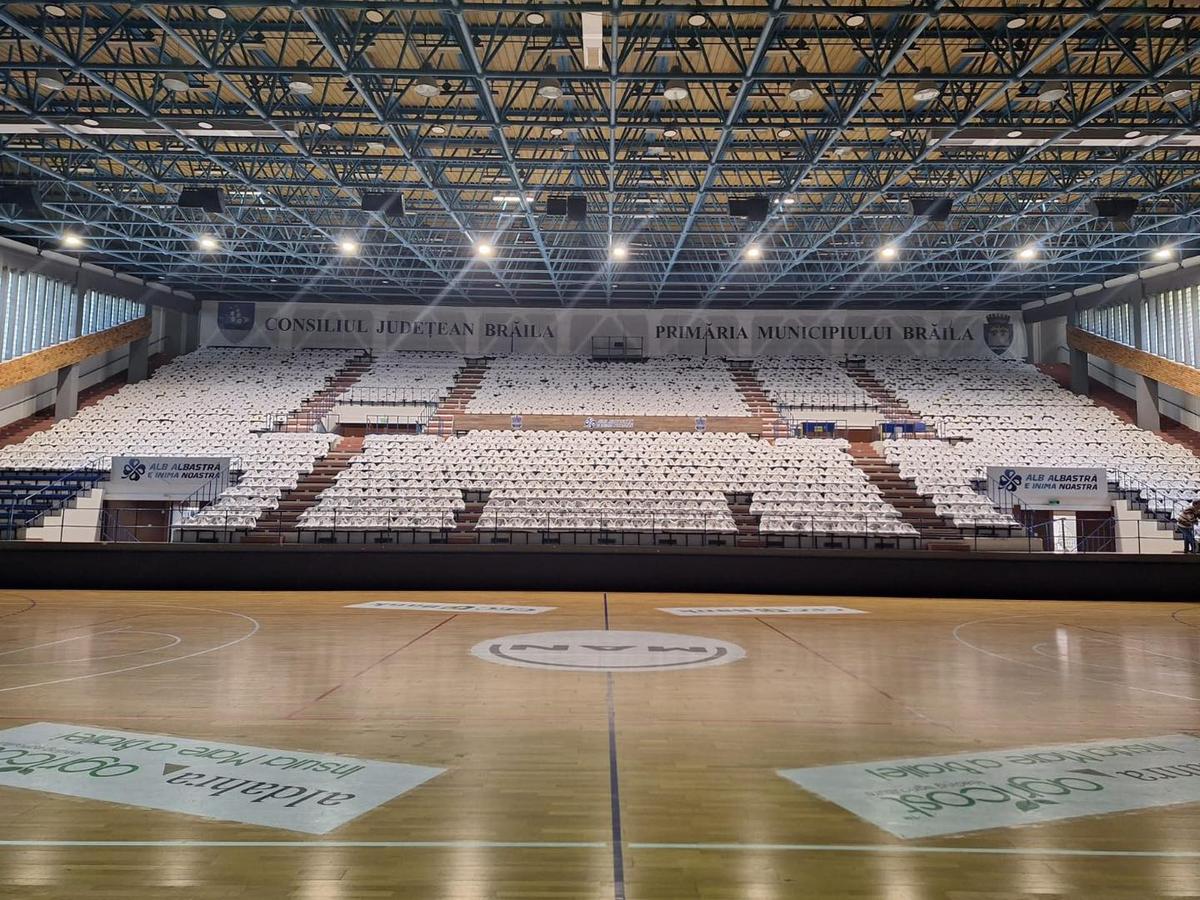 Scenografie nemaivăzută în handbalul românesc » Au avut parte de o surpriză superbă la ultimul meci jucat în fața propriilor suporteri