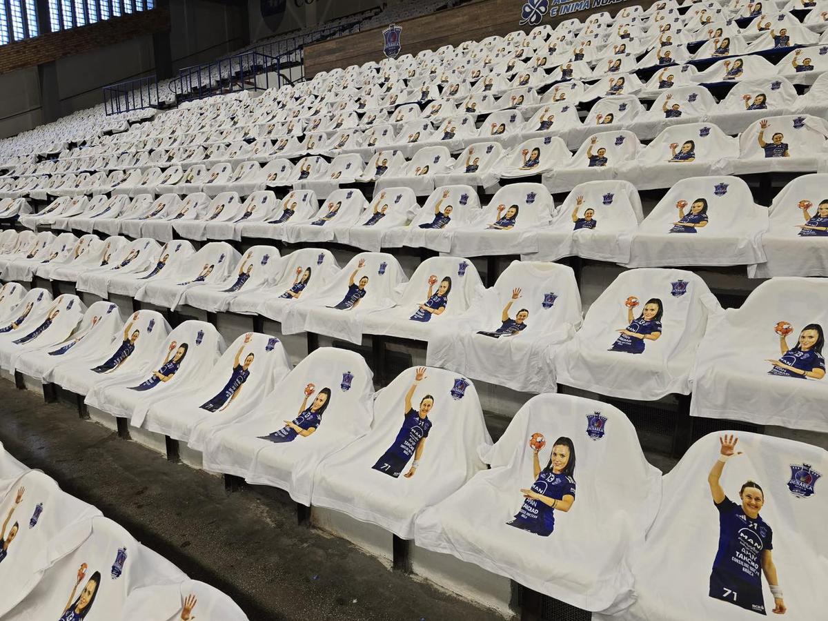 Kiki Liscevic și Nicoleta Balog au avut parte de o scenografie superbă la Brăila - CSM București