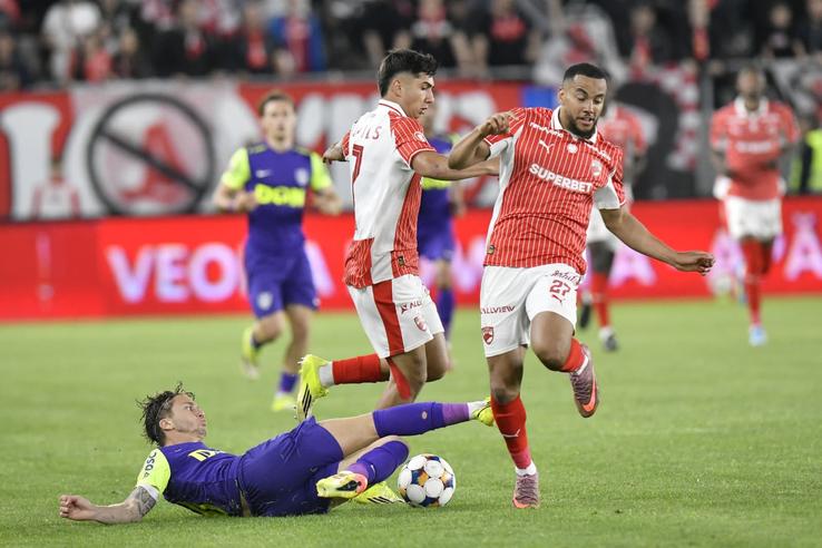 Maxime Sivis, Dinamo - CFR Cluj // foto: Cristi Preda (GSP)