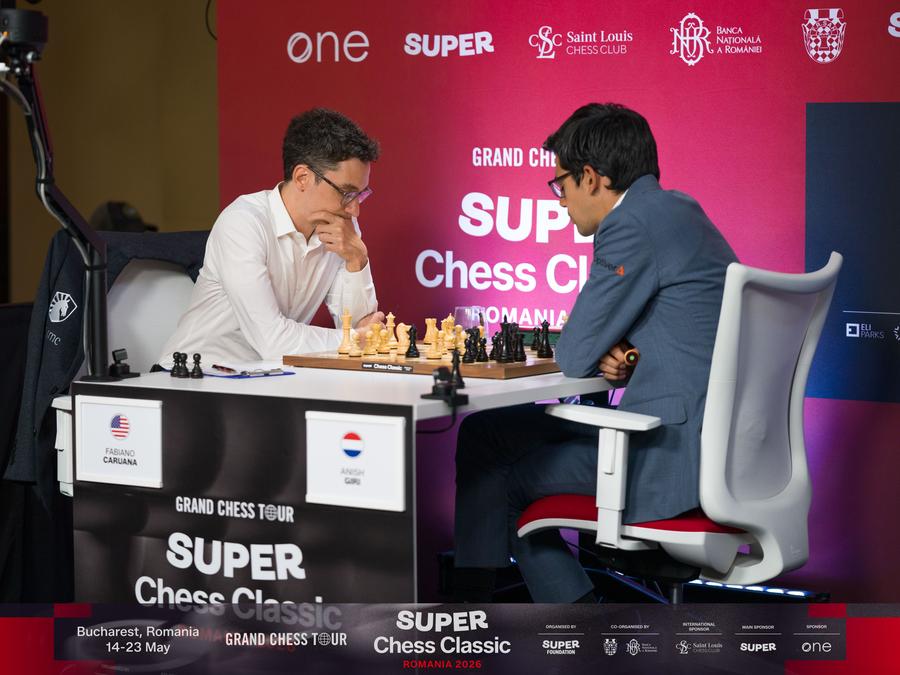 Primele victorii la Super Chess Classic România 2026: Praggnanandhaa, Keymer și Vachier-Lagrave conduc după runda a II-a