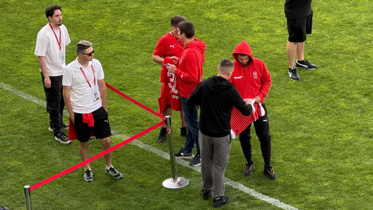 5 detalii de la Dinamo - CFR Cluj: ultrașii au continuat protestul împotriva siglei + Ce s-a întâmplat înainte de meci