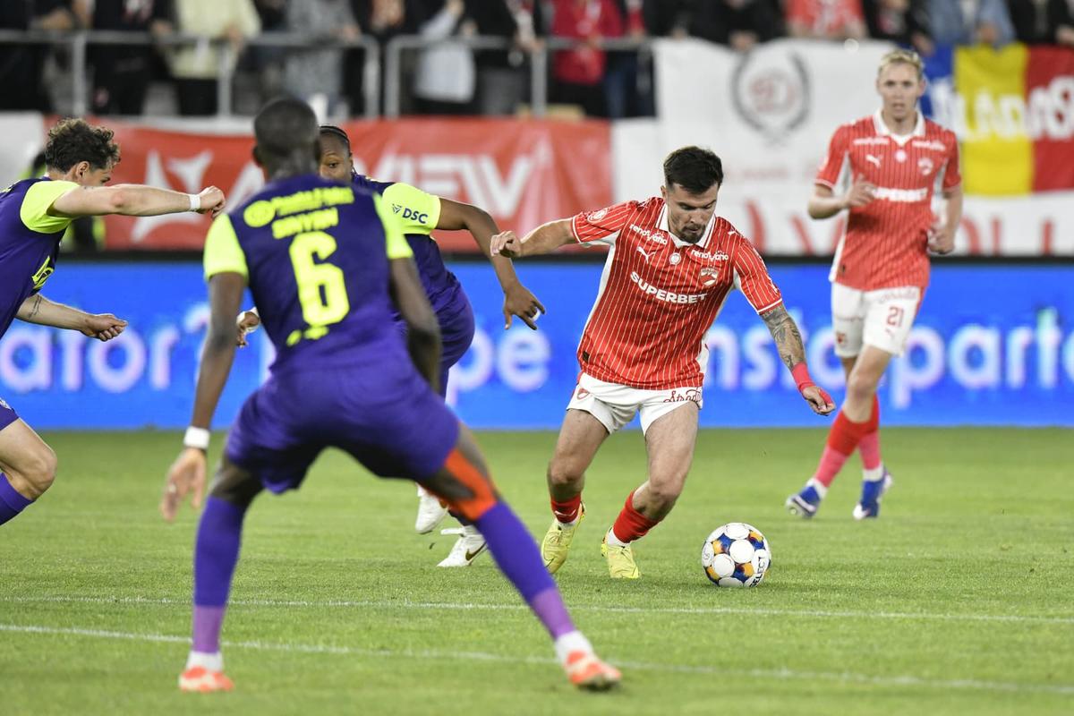 Dinamo - CFR Cluj 0-0. Mediocritate în drum spre cupele europene! Un derby cu puține faze de poartă
