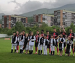 Copiii au intrat în costume populare la Minerul Lupeni - LPS HD Clinceni // Captură foto: Facebook