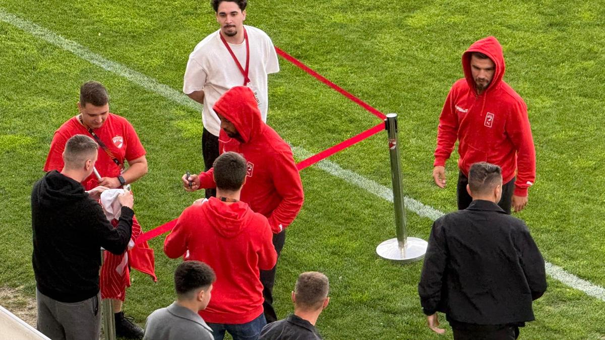 5 detalii de la Dinamo - CFR Cluj: ultrașii au continuat protestul împotriva siglei + Ce s-a întâmplat înainte de meci