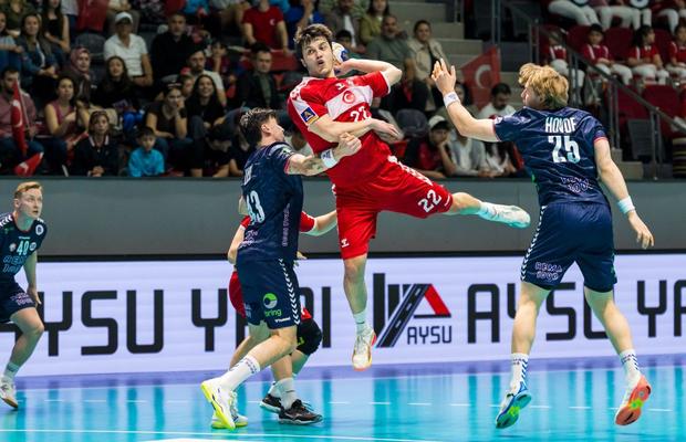 Cum s-a descurcat Turcia, echipa care a eliminat România, în „dubla” cu Norvegia din preliminariile Campionatului Mondial