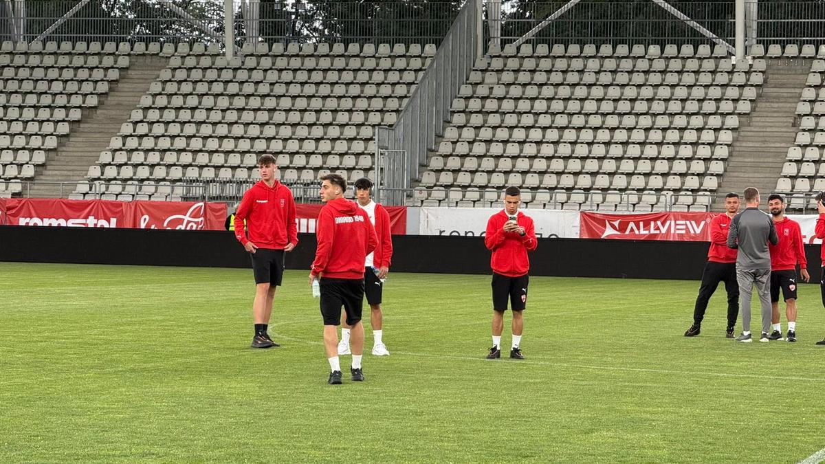 5 detalii de la Dinamo - CFR Cluj: ultrașii au continuat protestul împotriva siglei + Ce s-a întâmplat înainte de meci