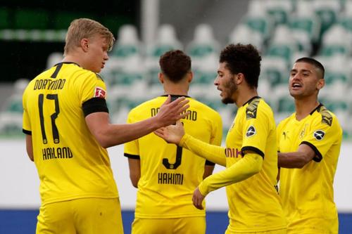 Erling Haaland și Jadon Sancho vor prim upgrade-uri importante în FIFA 21 // Sursă foto: Getty