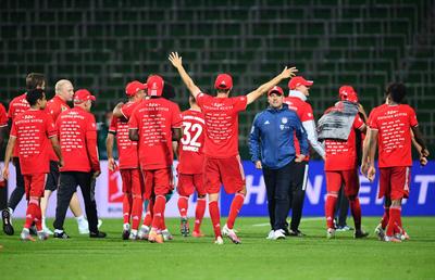 FOTO Bayern Munchen a câștigat al 8-lea titlu consecutiv în Bundesliga!