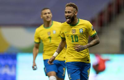 Neymar, tot mai aproape să doboare recordul legendarului Pele! Câte goluri îi mai trebuie starului brazilian