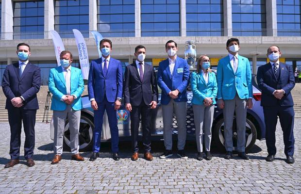 FRF, mișcare după dezvăluirile Gazetei » Pe cine a invitat Federația la zona VIP la următorul meci de la EURO 2020