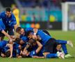 Italia a învins-o pe Elveția, scor 3-0, mai ales grație „dublei” lui Manuel Locatelli (23 de ani, mijlocaș central), și e prima echipă calificată în „optimile” Euro 2020!