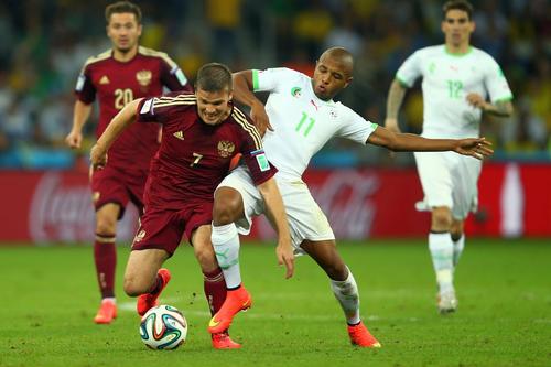 Igor Denisov (cu numărul 7) // Foto: Getty Images