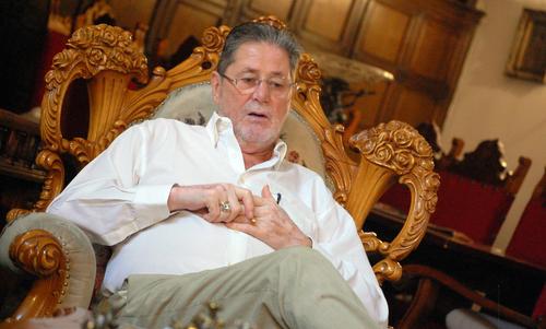 Cornel Dinu (73 de ani) nu îndeplinește condițiile pentru acordarea titlului de „Luptător cu Rol Determinant” la Revoluția din 1989, lucru constatat de Secretariatul de stat pentru recunoașterea meritelor luptătorilor împotriva regimului comunist.