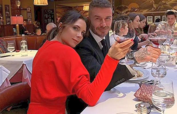 Cum a cunoscut-o David Beckham pe soția lui, Victoria: „Mi-a dat numărul ei pe un bilet de tren pe care îl mai am și acum”