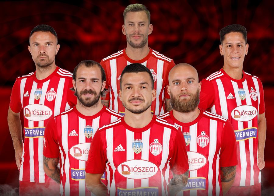 De la stânga la dreapta: Aganovic, Bălașa, Matei, Ninaj, Rondon, Varga Roland (centru sus)/ foto: Facebook @Sepsi OSK Sepsi a anunțat 6 prelungiri de contract și un transfer în aceeași zi
