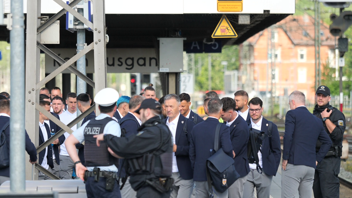 Cu trenul alături de națională, până la Munchen » Niciun minut de întârziere și condiții de top! Cine i-a driblat pe polițiști