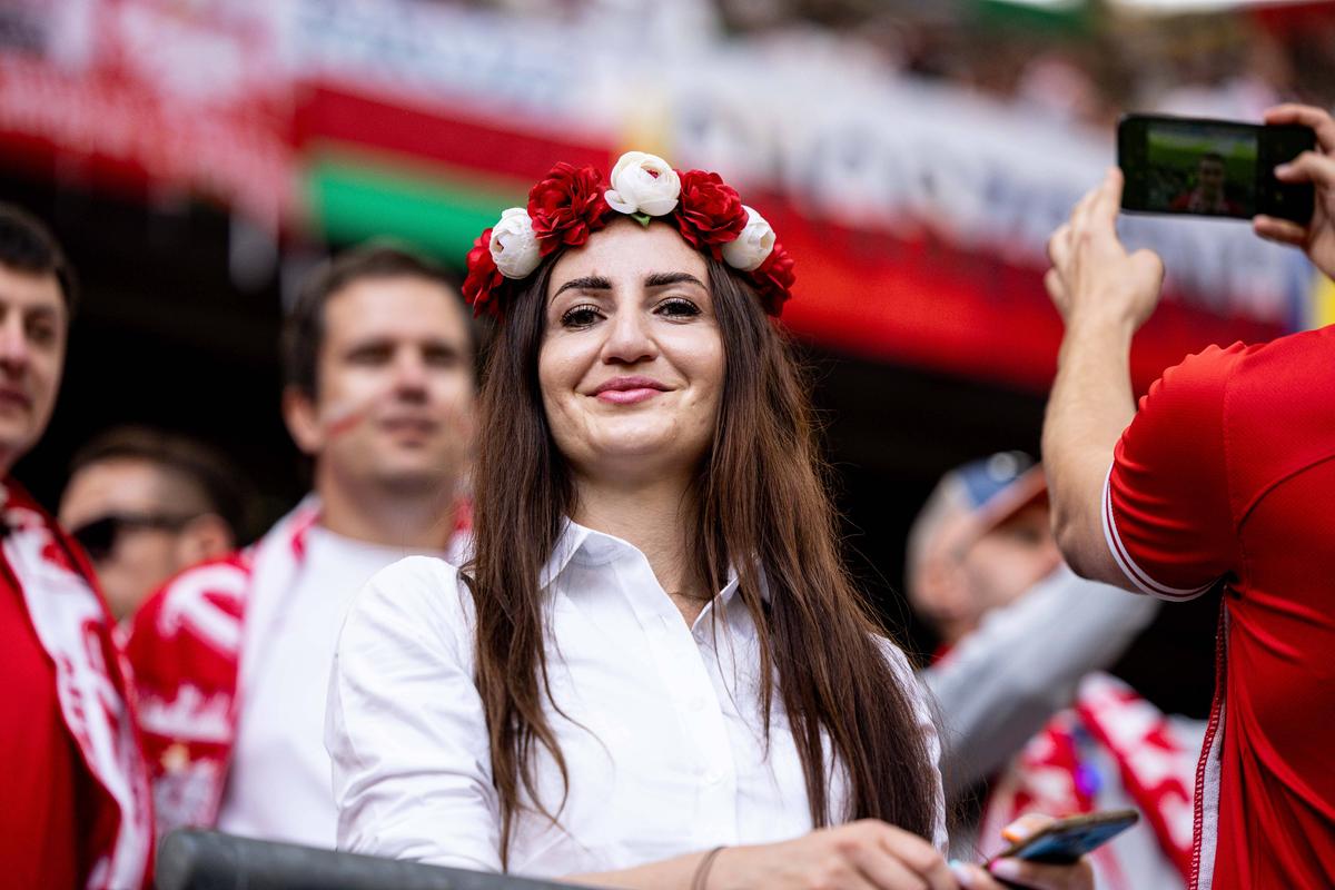 Spectacol în tribune la Polonia - Țările de Jos