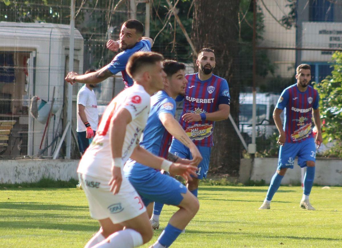 Constantin Budescu a debutat la Buzău » Cum s-a încheiat amicalul jucat de cele două echipe din Superligă