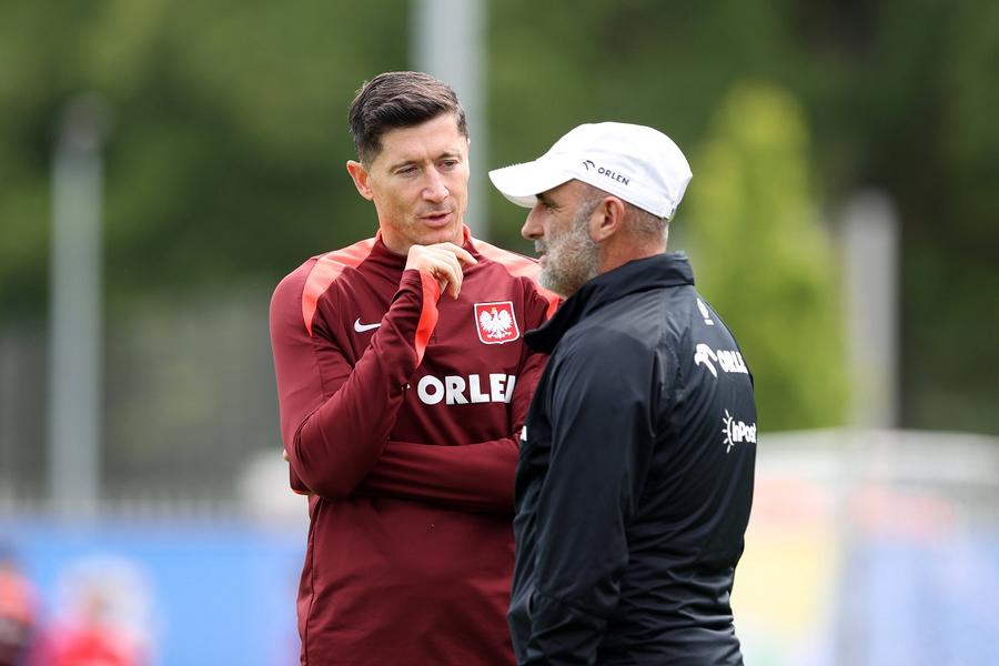 Robert Lewandowki a venit cu probleme medicale la Euro 2024. Foto: Imago Tot ce trebuie să știi despre Grupa D de la Euro 2024 » Polonia și Olanda râvnesc să o încurce pe Franța în drumul spre glorie