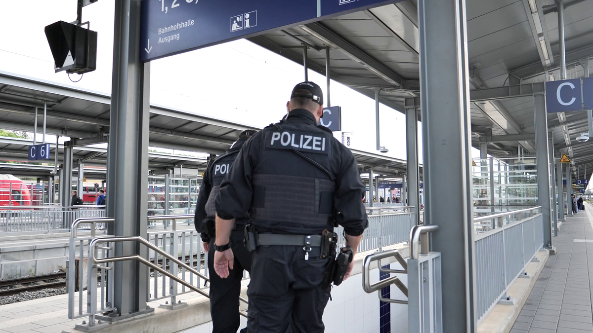 Cu trenul alături de națională, până la Munchen » Niciun minut de întârziere și condiții de top! Cine i-a driblat pe polițiști