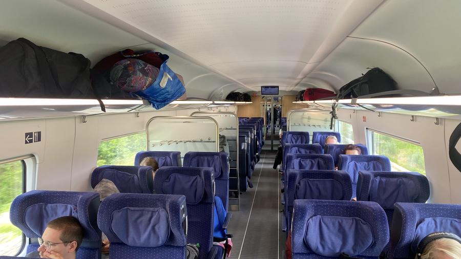 Imagine din tren Cu trenul alături de națională, până la Munchen » Niciun minut de întârziere și condiții de top! Cine i-a driblat pe polițiști